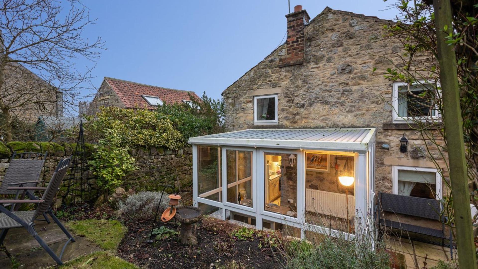 Picturesque Stone Cottage In The Heart Of North Yorkshire Village - Hideaway Cottage Extérieur photo