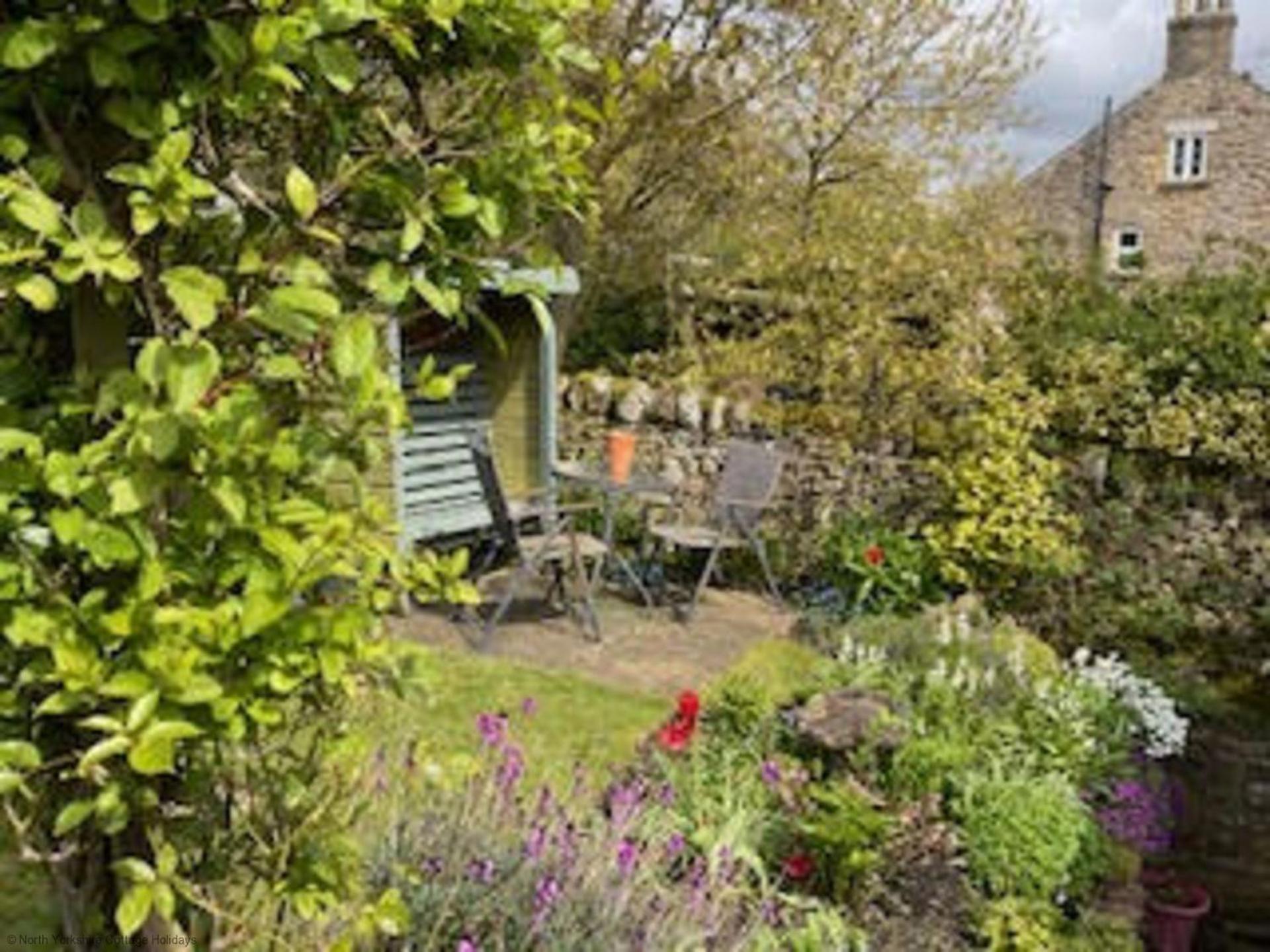 Picturesque Stone Cottage In The Heart Of North Yorkshire Village - Hideaway Cottage Extérieur photo